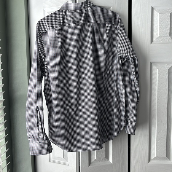 Nautica Men’s Classic Fit Long Sleeve Button Down - Picture 4 of 5